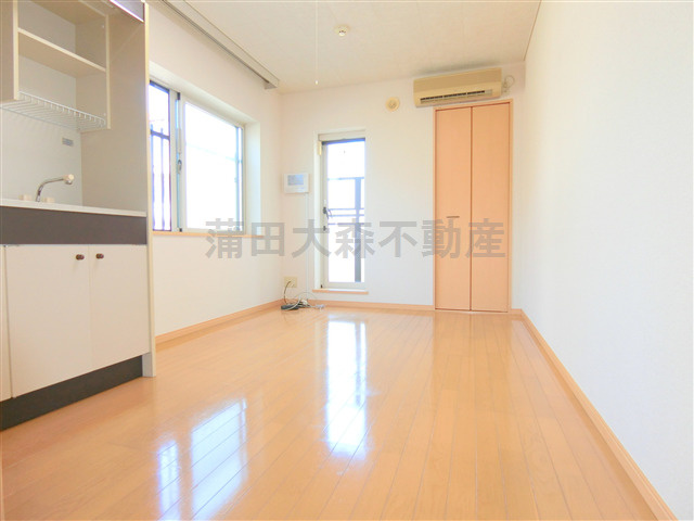 千鳥町ロッソコルサの居間・リビング