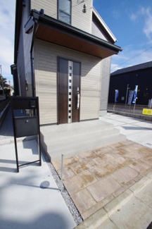 【エントランス】 | 【仲介手数料無料！！】日野市旭が丘5丁目　新築戸建て（全10棟）1号棟　5280万円