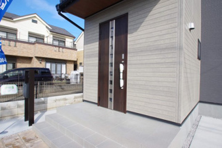 【エントランス】 | 【仲介手数料無料！！】日野市旭が丘5丁目　新築戸建て（全10棟）1号棟　4999万円