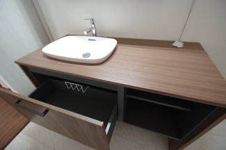 【洗面所】 | 【仲介手数料無料！！】日野市旭が丘5丁目　新築戸建て（全10棟）1号棟　5280万円