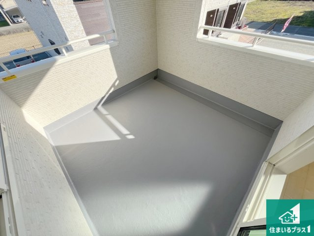 赤穂市板屋町　第2期　新築一戸建てのバルコニー|ワイドバルコニーは洗濯物を干すスペースが広いのでご家族が多くても安心！