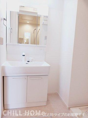 ヒカルサ伊勢崎Ⅱの洗面所|他社様掲載物件もまとめてご紹介、ご案内可能です(^^)/