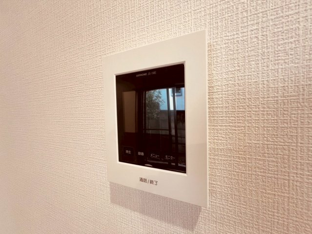 【防犯設備】 | 練馬区南大泉４丁目　中古戸建て | 来訪者を確認できるTVモニター付きインターホンで安心の暮らし