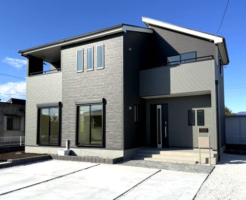 リーブルガーデンＳ第９渋川半田　１号棟