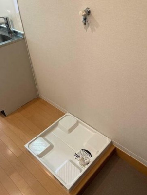 【設備】 | ヴィーアセッテ | 室内洗濯機置場。