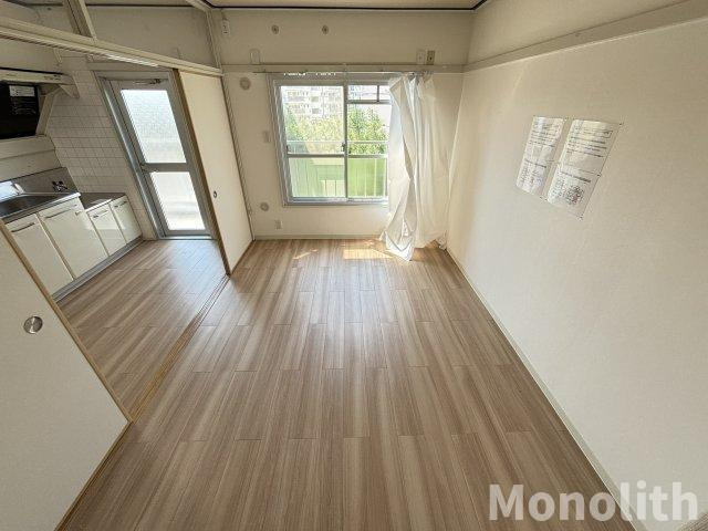 鶴山台13号棟の内装