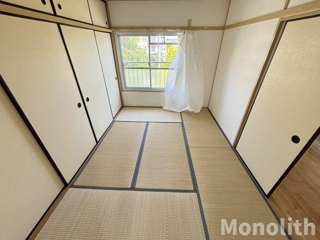 鶴山台13号棟の和室