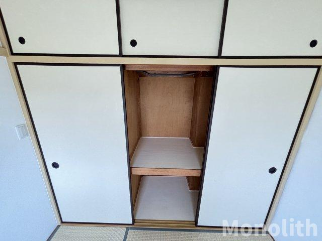 鶴山台13号棟の収納