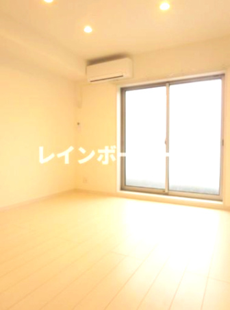 リブリ・レースパーク船橋法典の居間・リビング