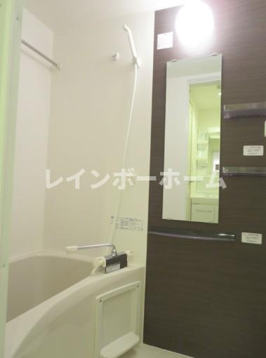 リブリ・レースパーク船橋法典の浴室