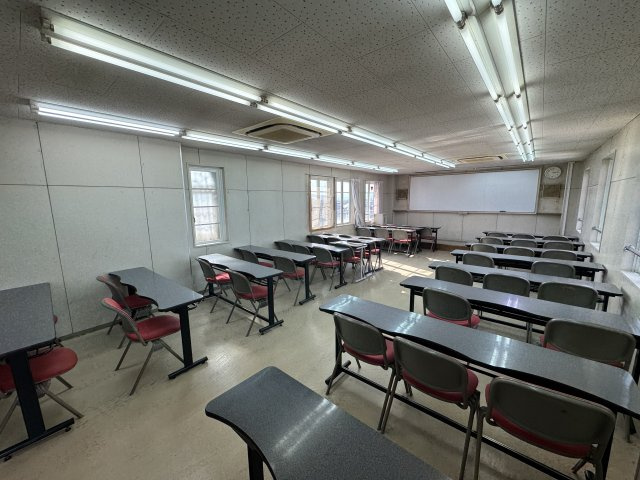 篠の風事務所のロビー