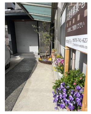 鯉山町店舗の外観