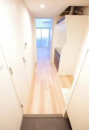 セレニテ三国プリエの玄関