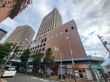 エレベーター付きで重たい荷物でも便利です！