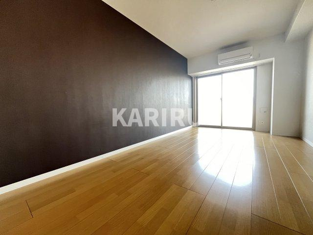 サンライフ太子橋今市の居間・リビング