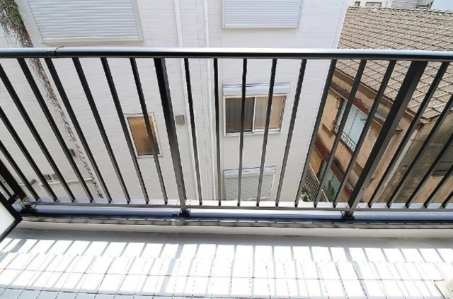 【バルコニー】