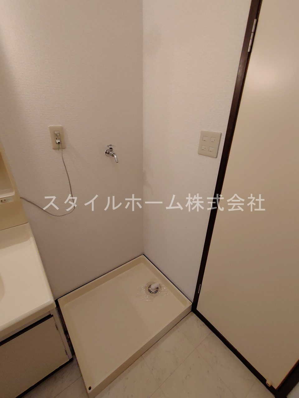 シティハイツ住吉Aの設備|同建物内別部屋の写真です。