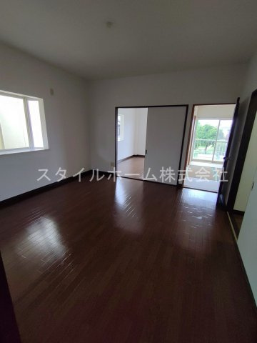 シティハイツ住吉Aの居間・リビング|同建物内別部屋の写真です。