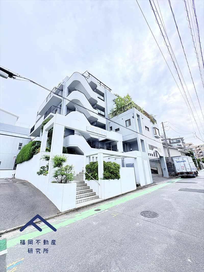 シー・アンド・シー平和の外観