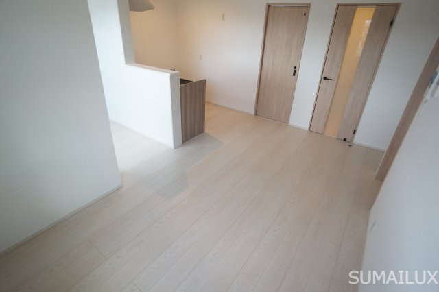 ネオステージ龍田の居間・リビング