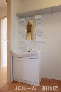 グリシーナの洗面所