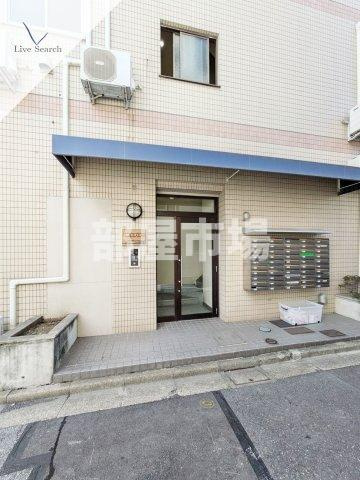 DMたけくらべのエントランス