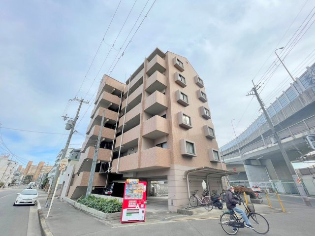 トヨサンマンションの外観