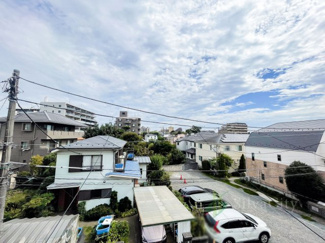 【展望】 | 世田谷区千歳台5丁目 | 視界いっぱいに広がる開放的な眺望。時間とともに表情を変える景色が、暮らしに心地よい彩りを添えてくれます。 