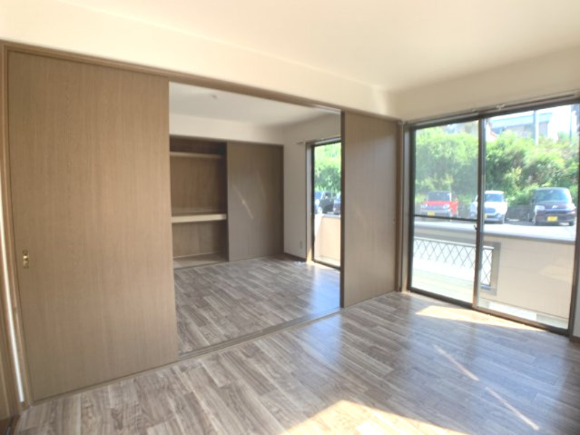 ガーデンヒルズの洋室|別部屋反転間取のお写真になります。参考にご覧くださいませ。