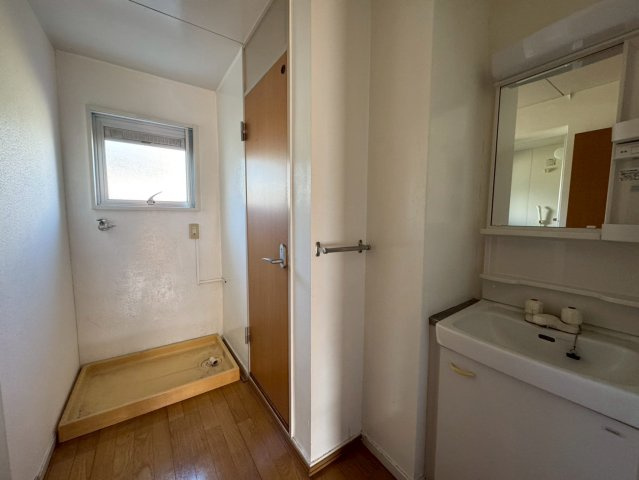 マンションTSUZUKIの洗面所