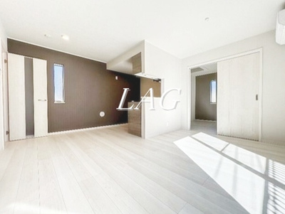 【居間・リビング】 | シティライツ本八幡 | 洋室のお部屋です。