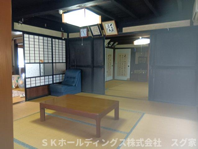 綾部市上八田町八重坂古民家の居間・リビング