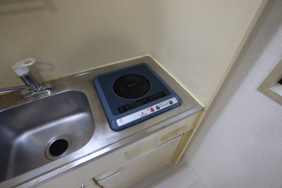 【設備】 | サンセルジュ深井 | IHコンロ