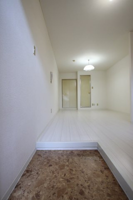 【玄関】 | サンセルジュ深井