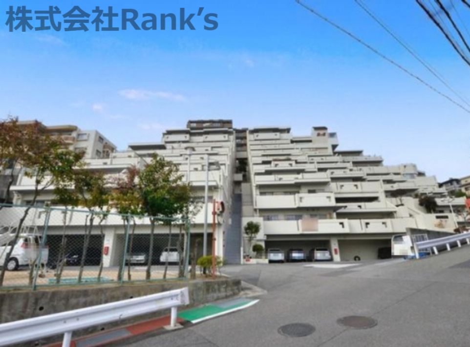 ベルヴィル朝霧の外観|10階建ての4階部分のお部屋で日当たり良好♪風通しの良い一室です♪リフォーム済みです♪