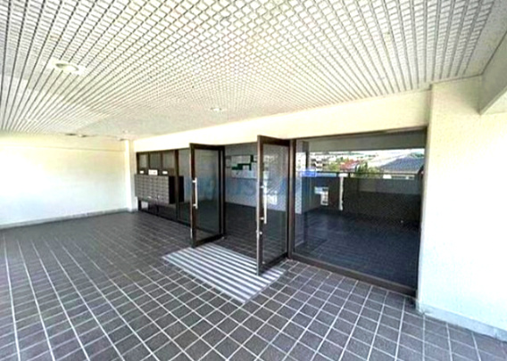 ベルヴィル朝霧のエントランス|エントランスです♪