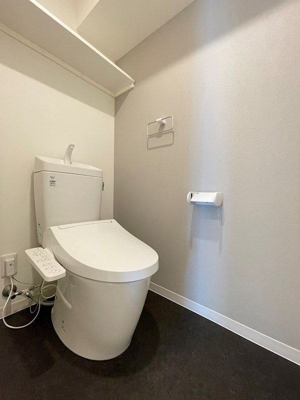 MODERN PALAZZO六本松stationのトイレ