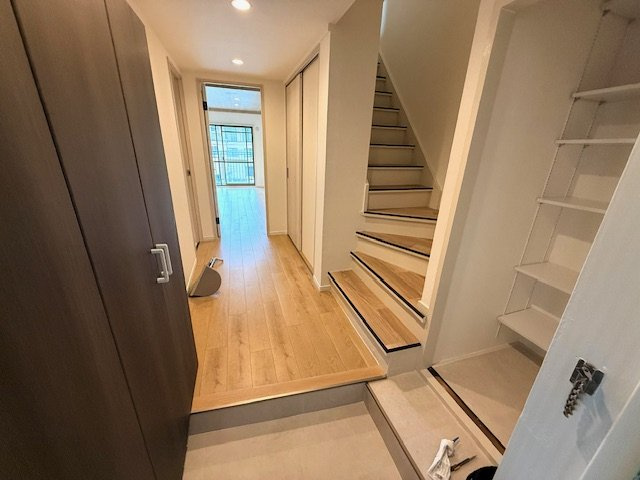 コボリマンション甲東園の玄関