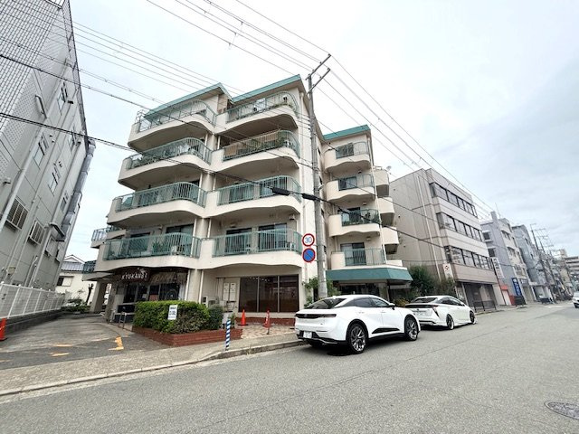 コボリマンション甲東園の外観