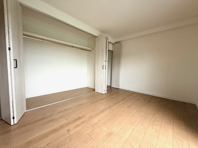 コボリマンション甲東園の洋室