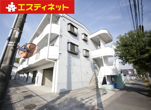ジュネス青山の外観