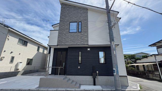 SUNSET BLOCK TSUJIDO EAST – 海辺と陽光を楽しむ家