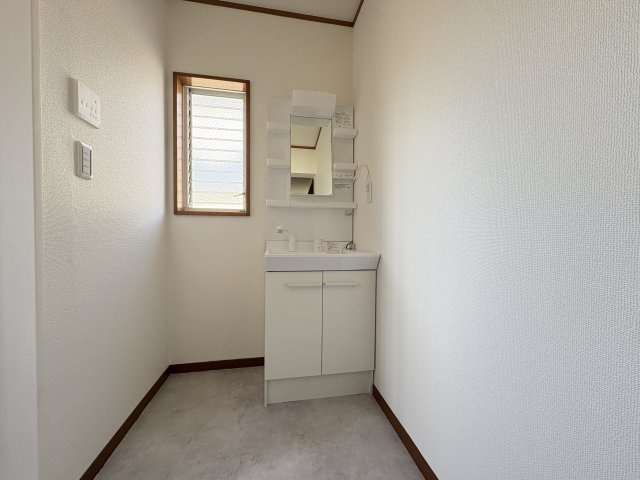 【独立洗面台】 | 寄居町大字用土　中古戸建