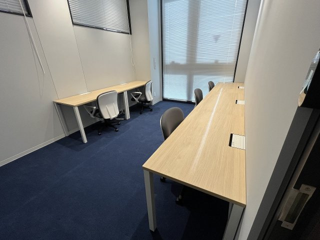 大阪市中央区難波千日前の事務所の内装