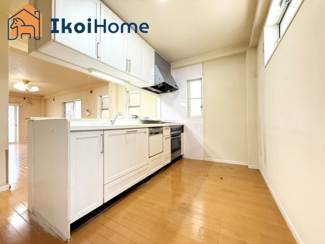 明石市岬町　中古戸建のキッチン|【ホームページに現地動画掲載中】●年中無休：当日予約可●食洗機完備は嬉しいですね！