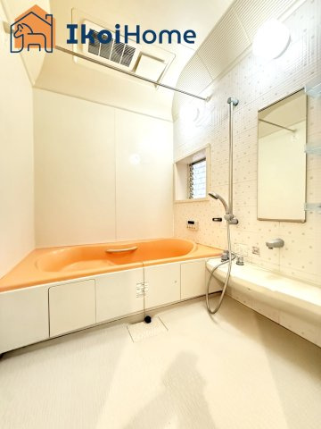 明石市岬町　中古戸建の浴室|【ホームページに現地動画掲載中】●年中無休：当日予約可●浴槽は広く足を伸ばして入ることができます	
