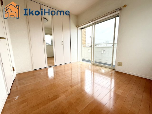 明石市岬町　中古戸建の子供部屋|【ホームページに現地動画掲載中】●年中無休：当日予約可●バルコニーが4ヵ所あるのは大変魅力的！