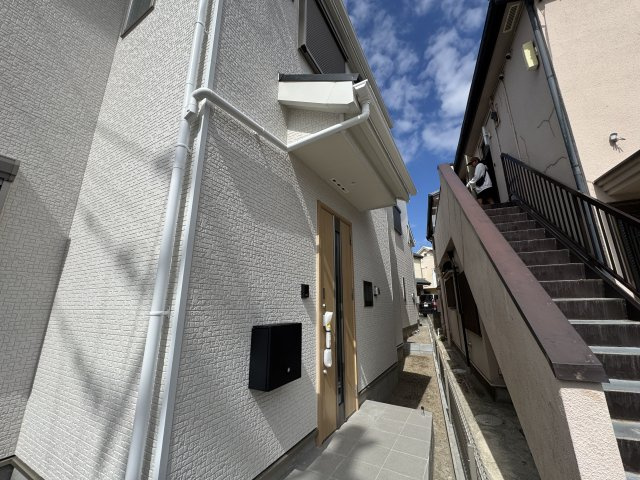 葛飾区西水元６丁目新築戸建【幸田小学校：6分】のエントランス|エントランス・玄関ポーチ