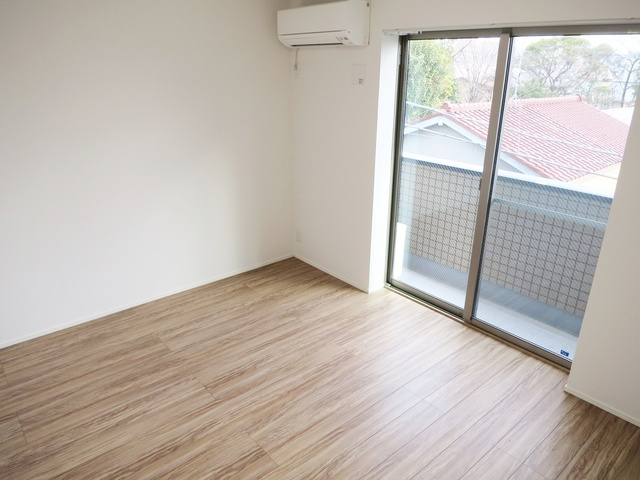 北小岩テラスの居間・リビング|洋室は7.2帖はこちら！