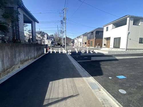 【前面道路含む現地写真】 | 南足柄市中沼第12　Ⅰ・Ⅱ・Ⅲ期　新築一戸建て　全9棟 | 南足柄市中沼第12　Ⅰ・Ⅱ・Ⅲ期　新築一戸建て　全9棟